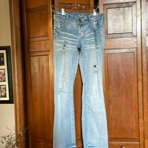 Wide leg distressed jeans